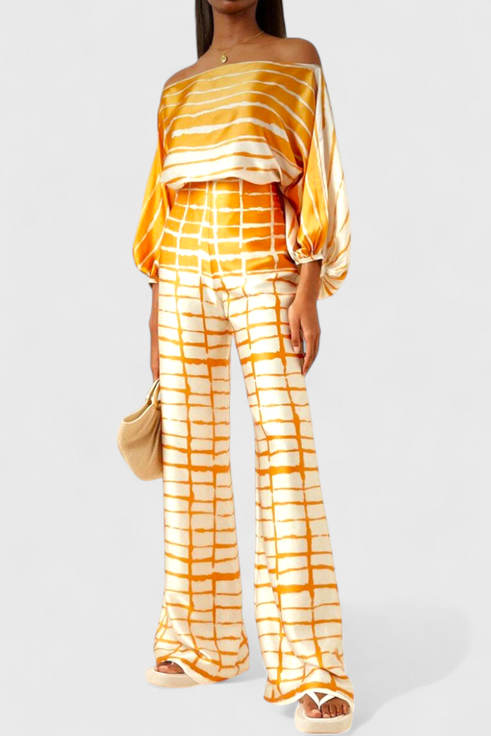 Sybella Conjunto de Dos Piezas con Hombros Descubiertos y Pantalones Amplios Estampados en color Amarillo