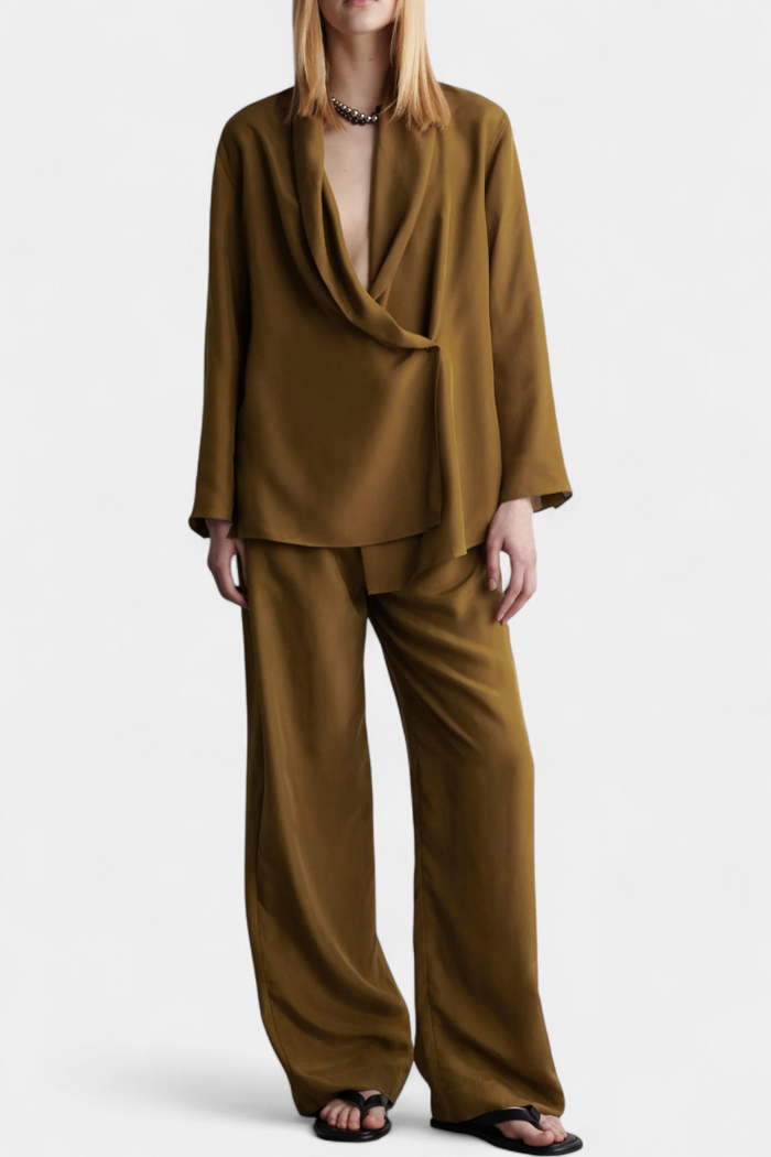 Sue Conjunto de Blazer con Solapa y Pantalones a Juego en color Marrón