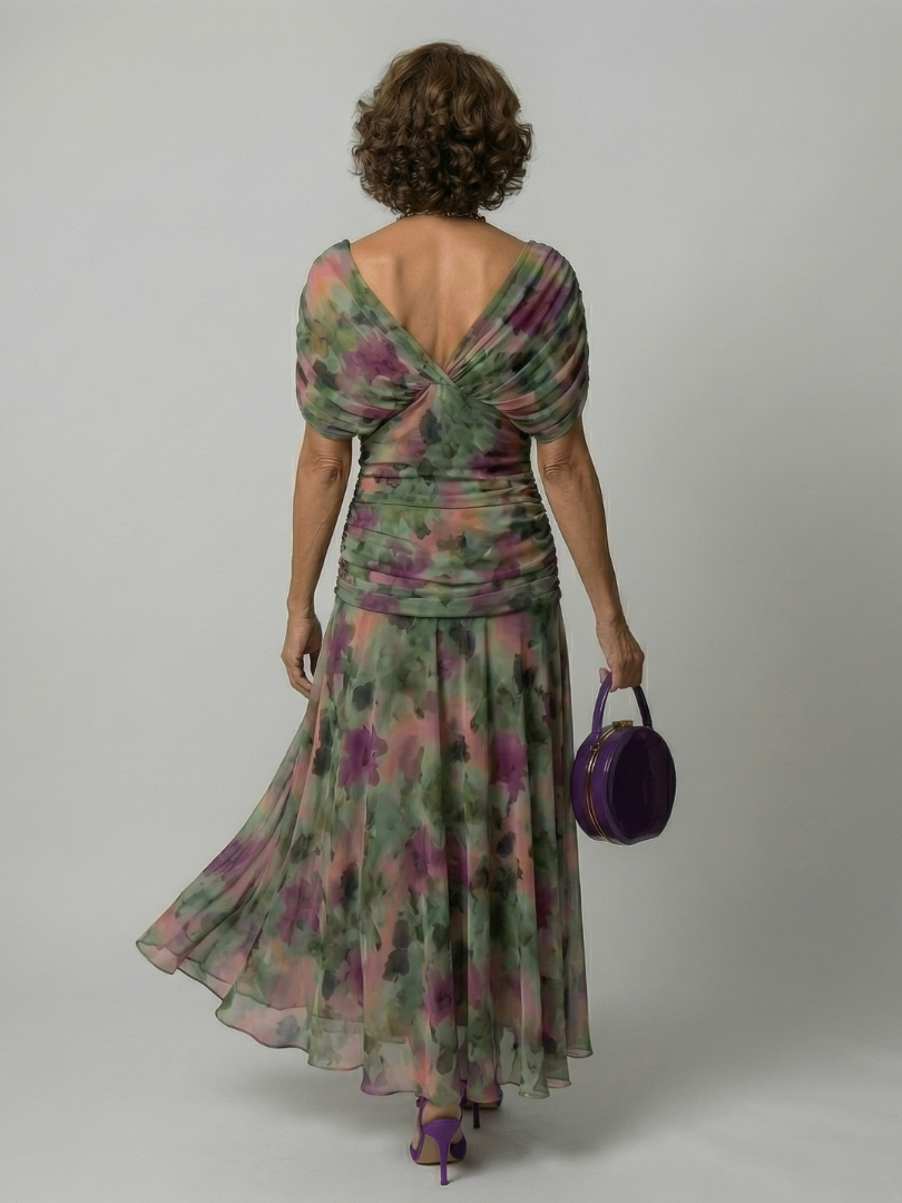 Calena | Vestido Midi Con hombros descubiertos con Escote Drapeado en color Verde Oscuro
