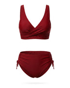 Balbina | Bikini con detalle twist frontal y copas extraíbles en color Burdeos