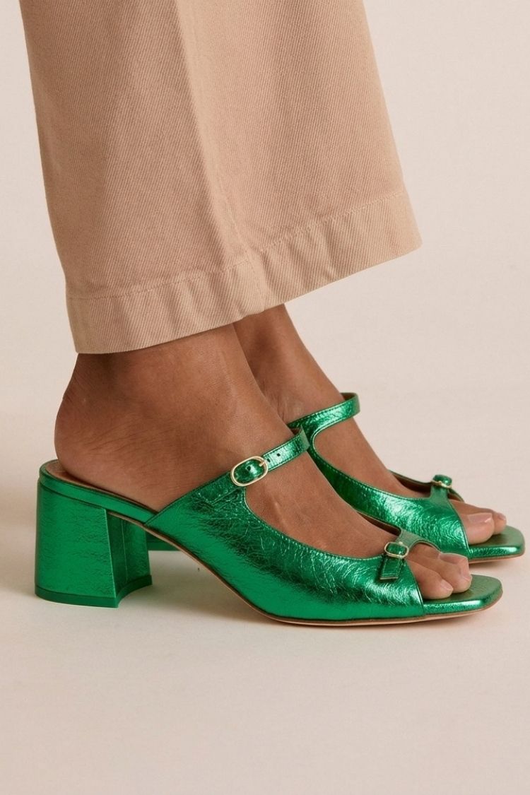 Fermina | Sandalias de Tacón con Lazo en color Dorado