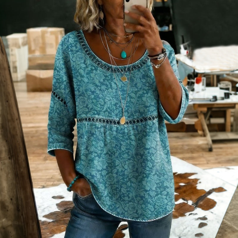 Yolanda | Blusa Vintage Turquesa con Detalle Étnico en la Cintura en color Azul Turquesa