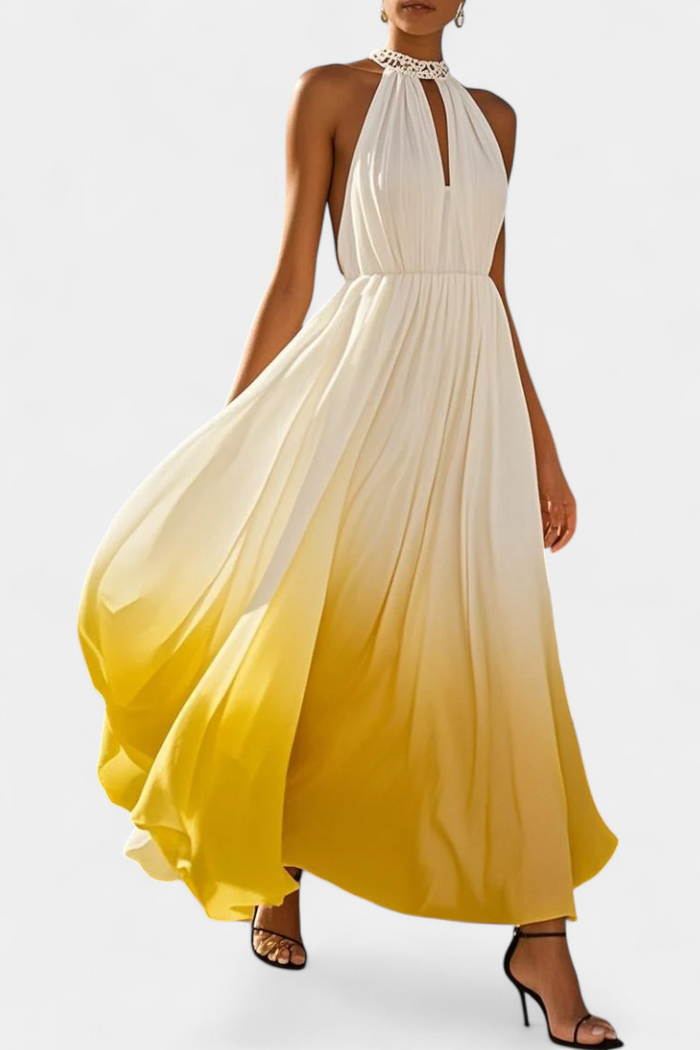 Starla Vestido Maxi Halter Plisado con Detalles de Perlas en color Rosa