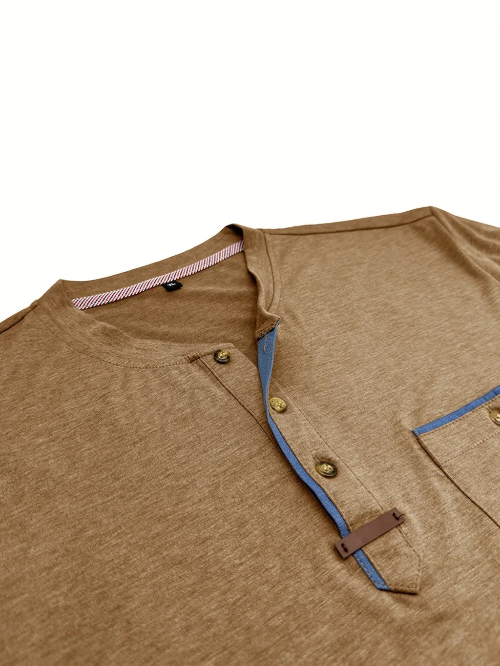Lucas | Camiseta elegante con cuello redondo y bolsillo
