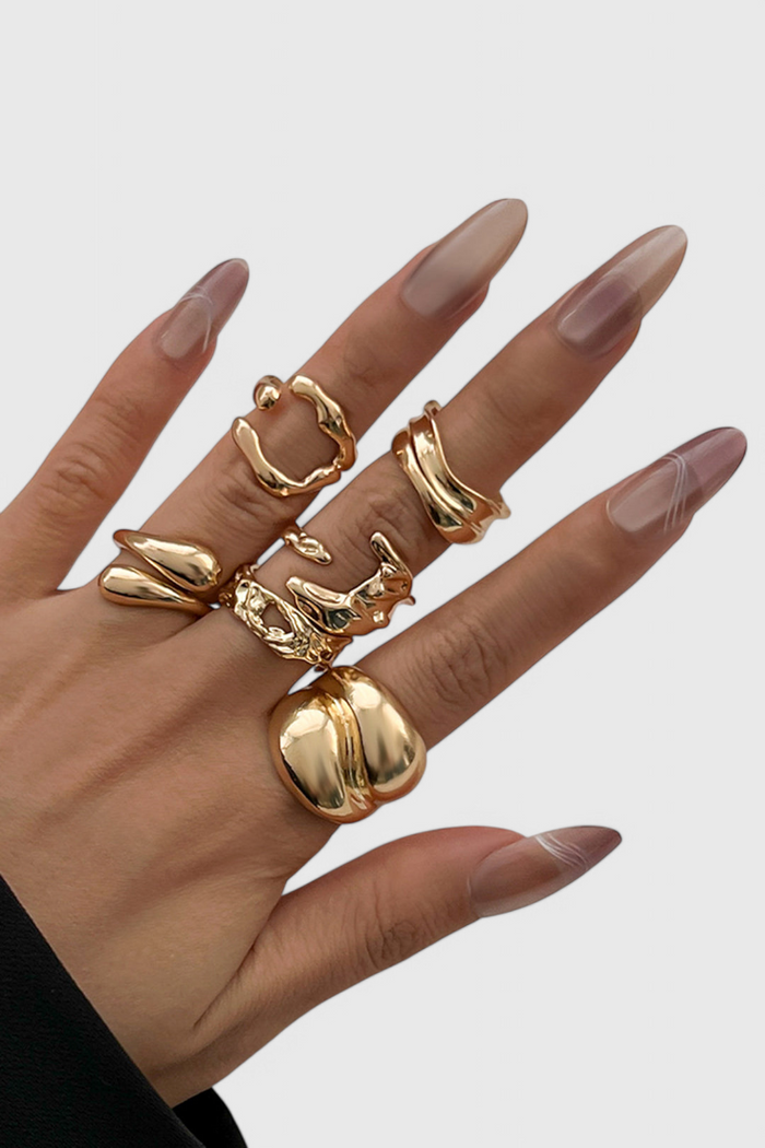 Anillo Irregular de Múltiples Capas en color Oro