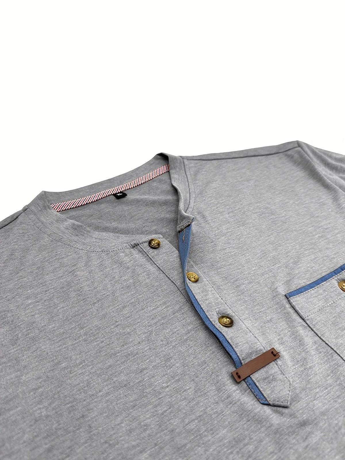 Lucas | Camiseta elegante con cuello redondo y bolsillo
