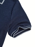 León | Elegante polo de manga corta