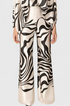 Sybella Conjunto de Dos Piezas con Hombros Descubiertos y Pantalones Amplios Estampados en color Cebra