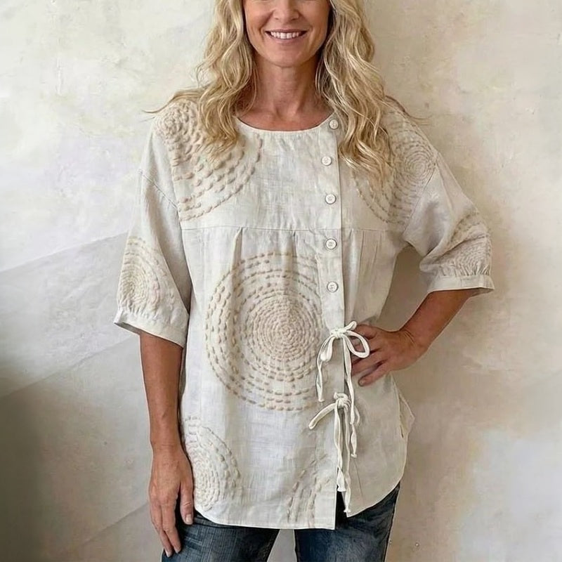 Remedios | Blusa Vintage con Cordones y Estampado Artesanal en color Beige