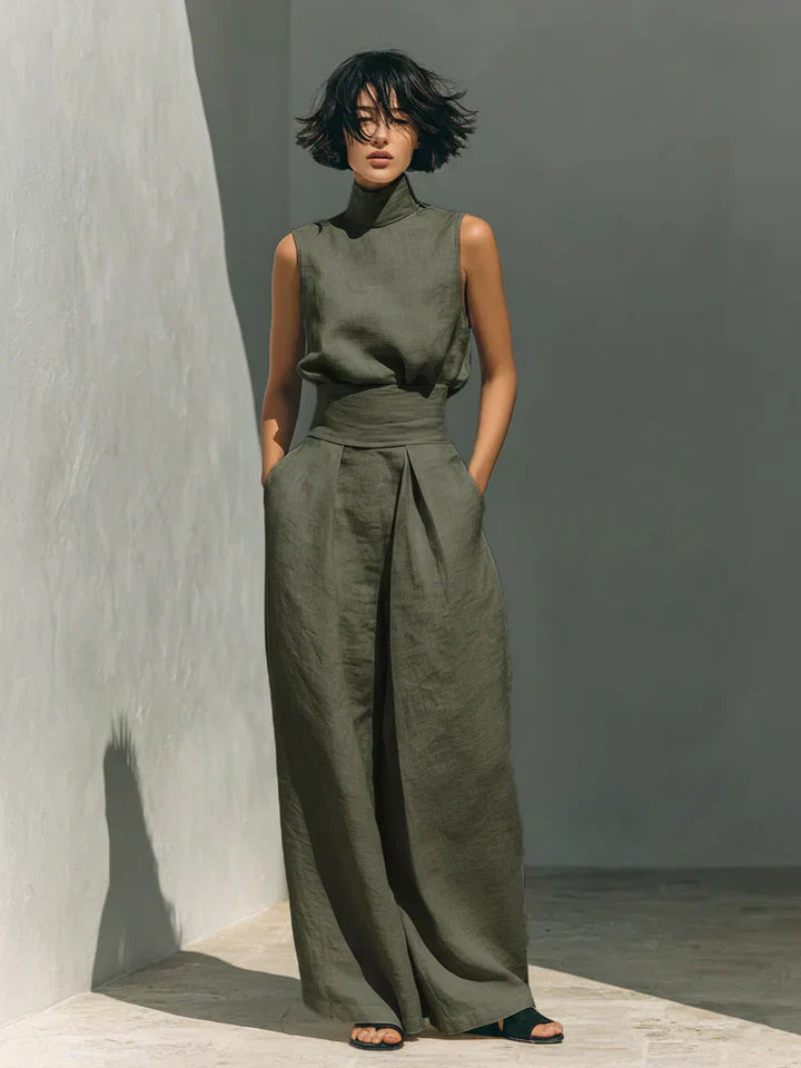 Flor | Conjunto minimalista de blusa sin mangas y pantalón de pernera ancha en algodón y lino para mujer en color Caqui