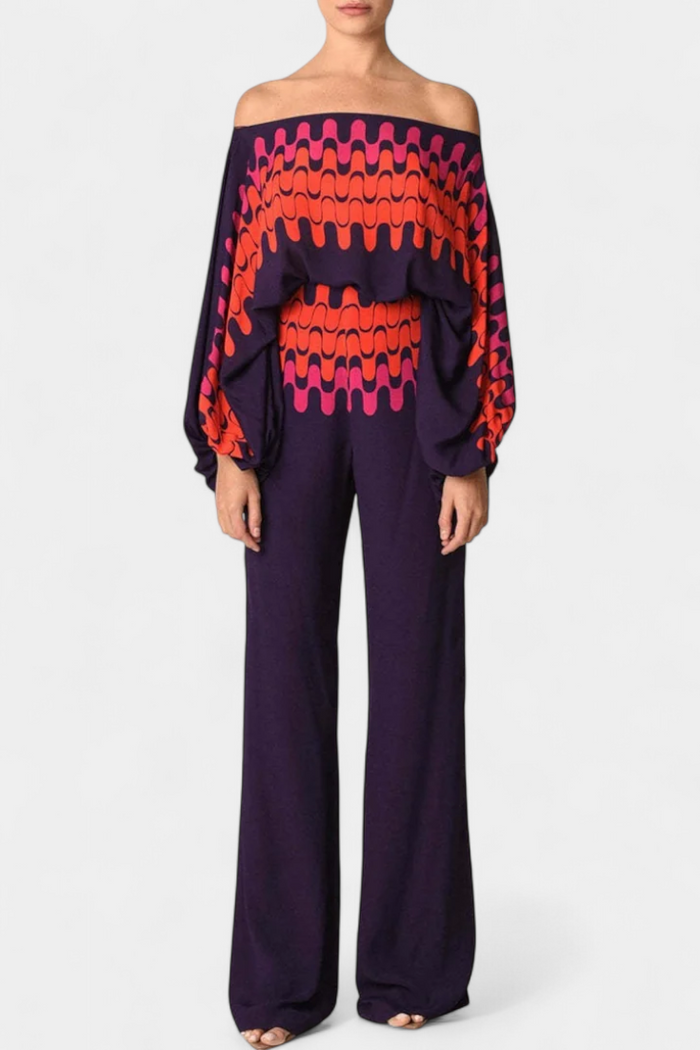 Sybella Conjunto de Dos Piezas con Hombros Descubiertos y Pantalones Amplios Estampados en color Rojo