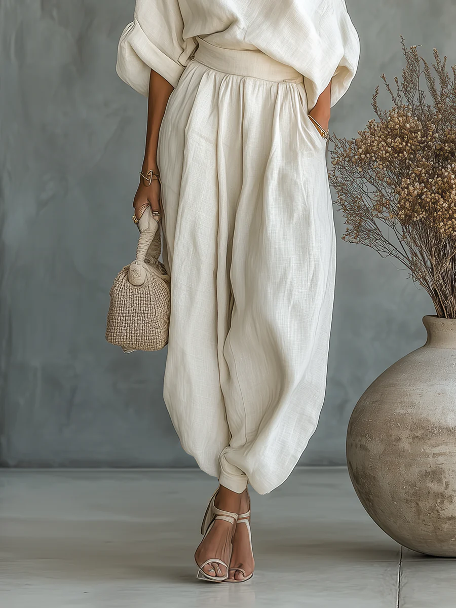 Mila | Conjunto de dos piezas con hombros al descubierto en color Blanco roto