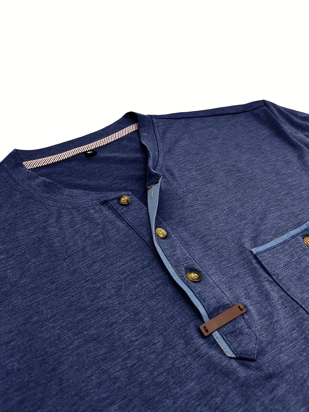 Lucas | Camiseta elegante con cuello redondo y bolsillo