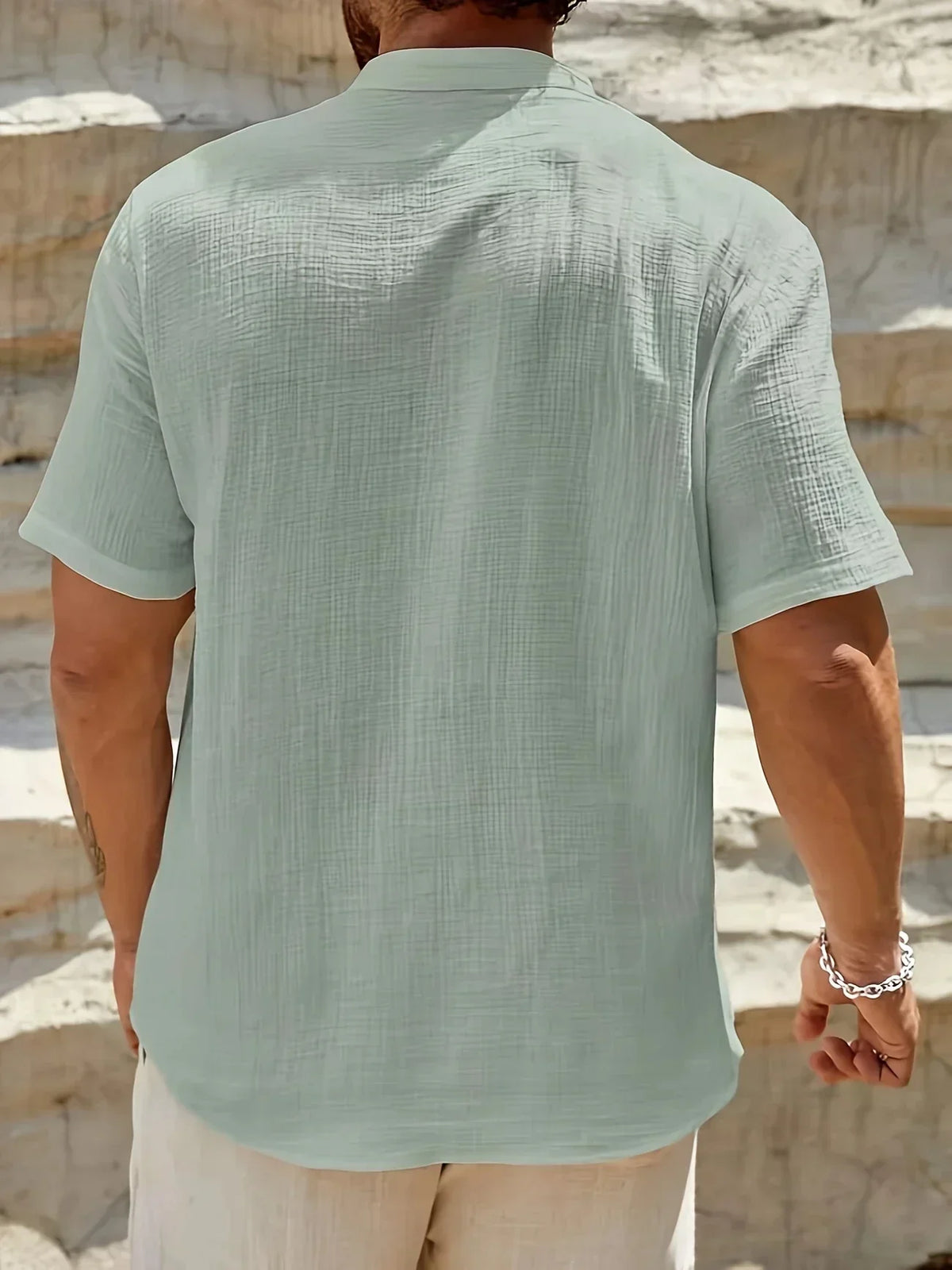 Arnaldo | Camisa elegante de verano con cuello alto