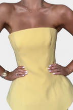 Clarita Conjunto de Dos Piezas Plisado Sin Tirantes en color Amarillo