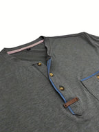 Lucas | Camiseta elegante con cuello redondo y bolsillo