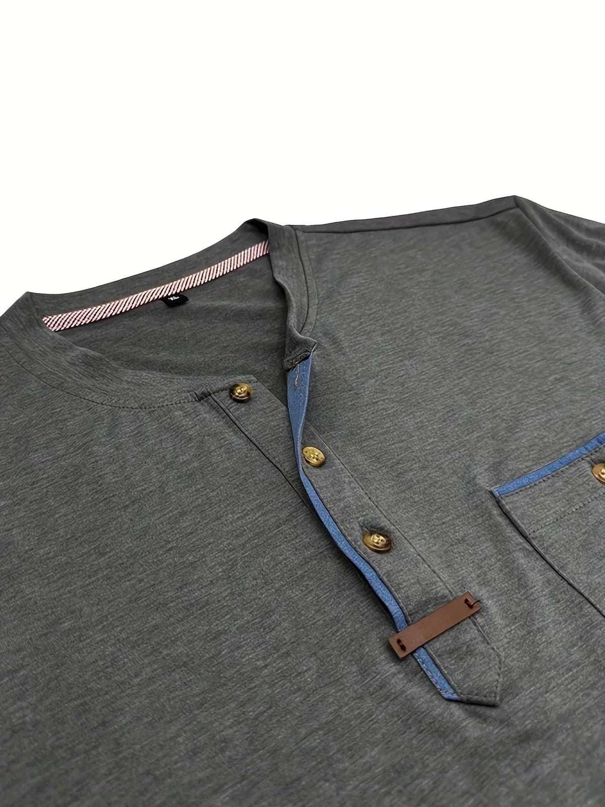 Lucas | Camiseta elegante con cuello redondo y bolsillo