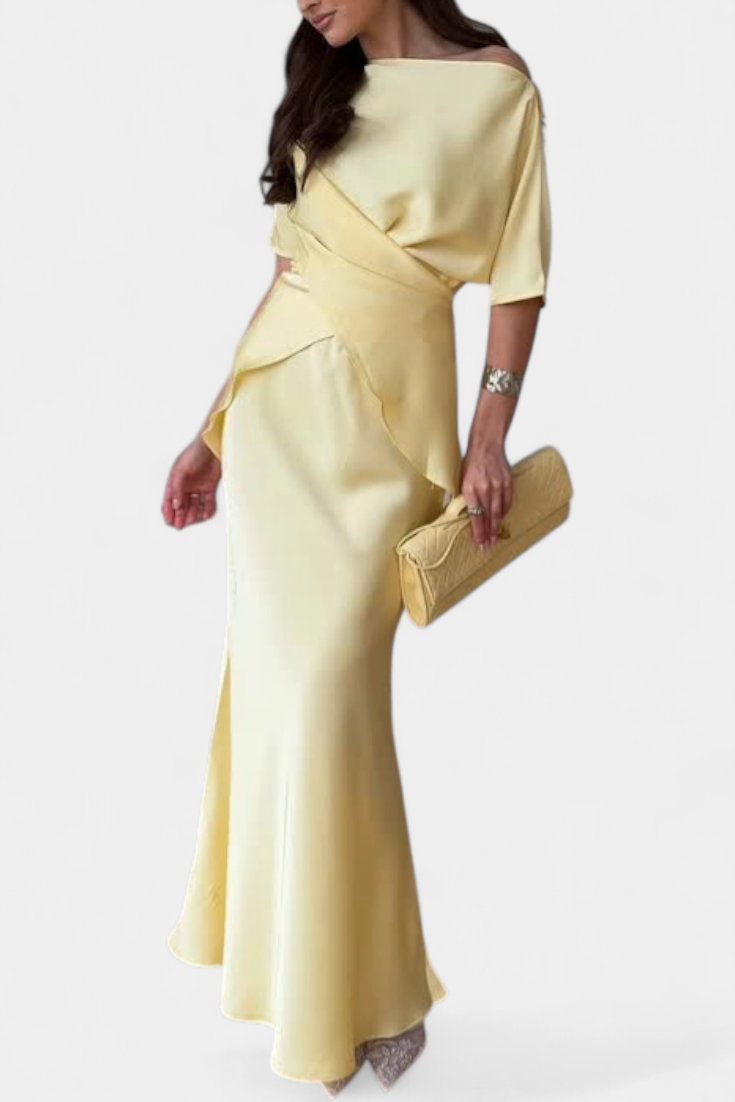 Veleda Conjunto de Top con Tiras Cruzadas y Falda Fluida en color Amarillo