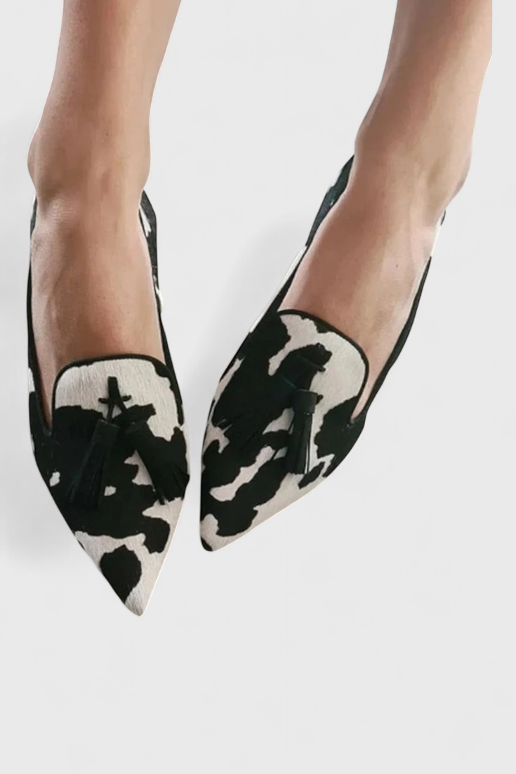 Fermina Loafers Elegantes con Punta Afilada y Diseño Bicolor en color Rosa