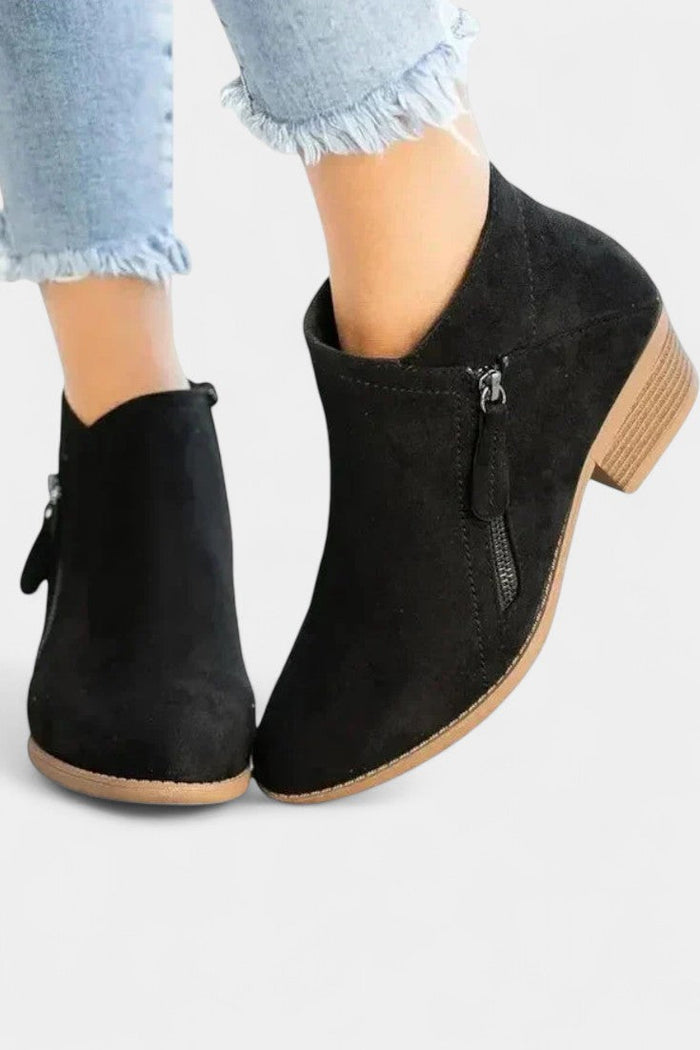 Mayela Botas Ortopédicas con Soporte Acolchado en color Negro