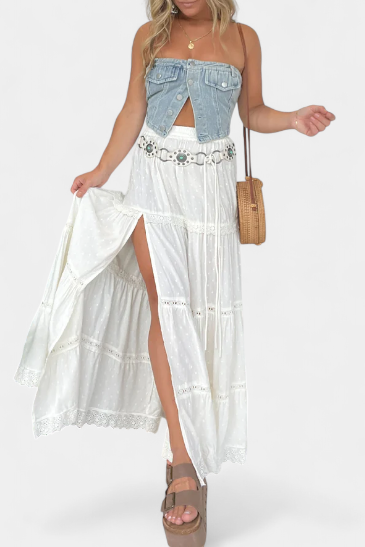 Dola Falda Maxi Boho con Encaje y Abertura Frontal en color Blanco