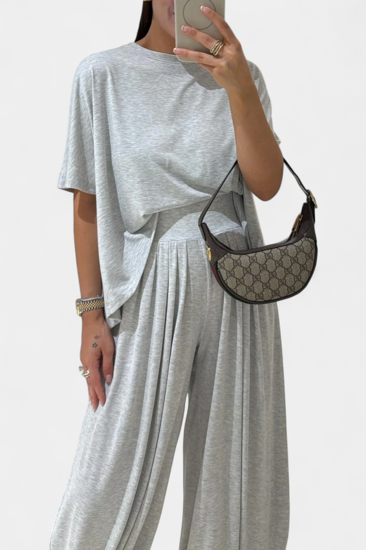 Trista Conjunto Casual de Top Suave y Pantalones de Pierna Ancha en color Gris Claro