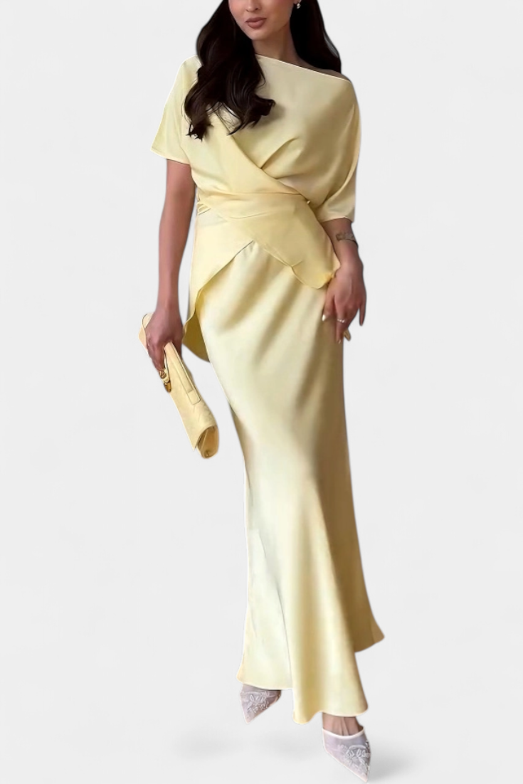 Veleda Conjunto de Top con Tiras Cruzadas y Falda Fluida en color Amarillo